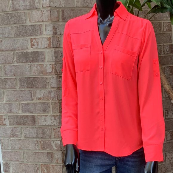 Express Portofino Button Down Chiffon Blouse - Picture 4 of 14